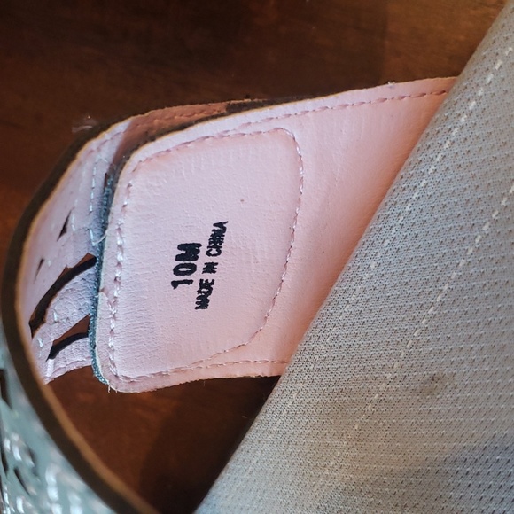 JBU Sandals - Picture 5 of 6